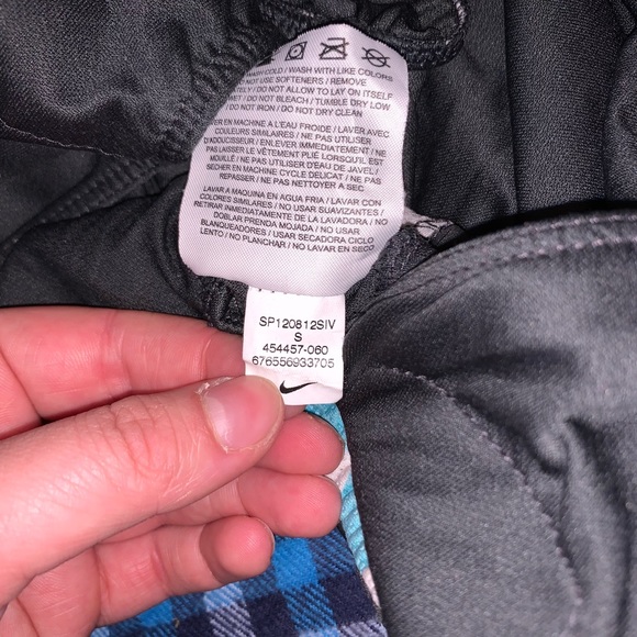 Nike Dri Fit Shorts - Picture 2 of 5